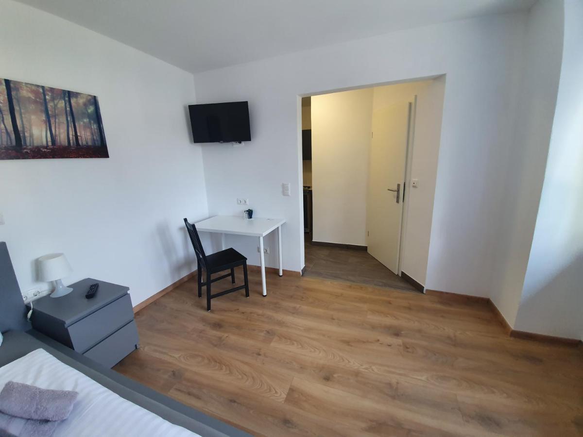 Gaestehaus Am Heuss-Platz Ерланген Екстериор снимка
